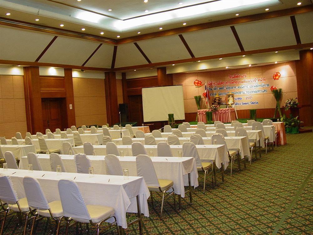 Pavilion Rim Kwai Resort Kanchanaburi City Exteriör bild