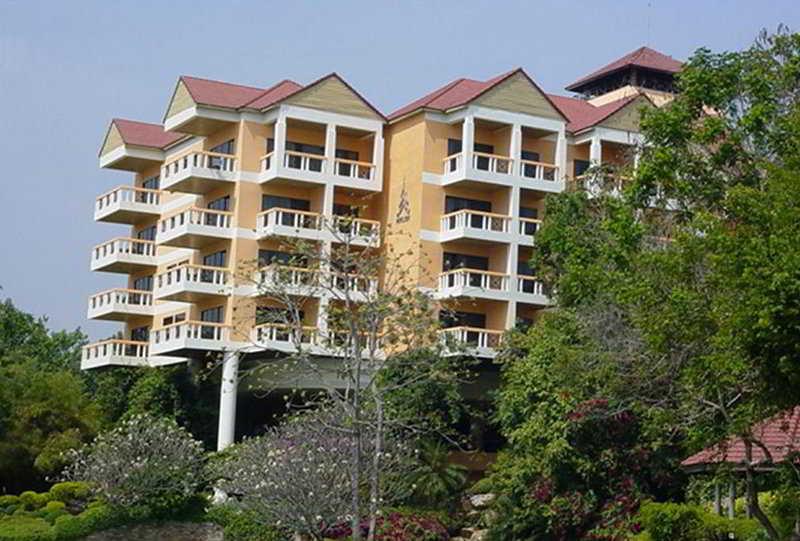 Pavilion Rim Kwai Resort Kanchanaburi City Exteriör bild