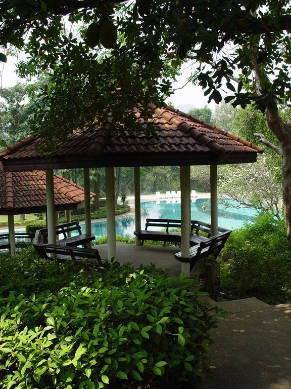 Pavilion Rim Kwai Resort Kanchanaburi City Exteriör bild